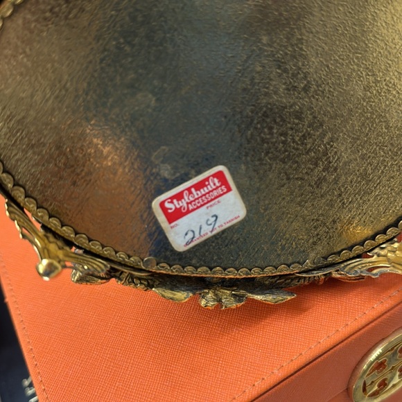 Stylebuilt Vintage 24k Gold Plate Jewelry Case - Picture 7 of 7